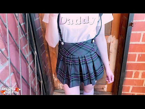 ❤️ Schoolgirl Sucks a dick gu domhainn agus fucks an àite clasaichean. ❤ Pornografach aig gd.dreamlandpassionjourney.ru