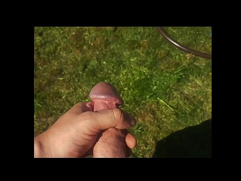 ❤️ Bidh hottie a 'faighinn a pussy pinc fucked agus cums le squirt ann an gàrradh samhraidh ❤ Pornografach aig gd.dreamlandpassionjourney.ru