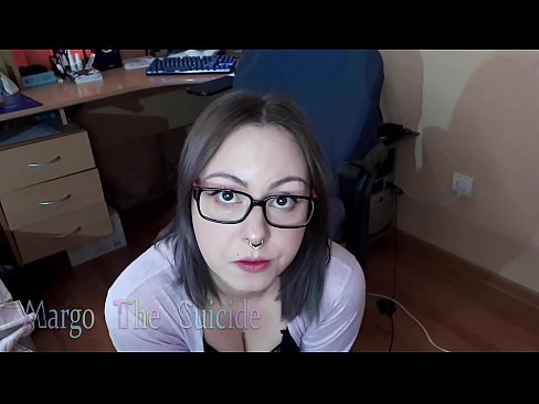 ❤️ Nighean gnèitheach le speuclairean a’ suirghe Dildo gu domhainn air a’ chamara ❤ Pornografach aig gd.dreamlandpassionjourney.ru